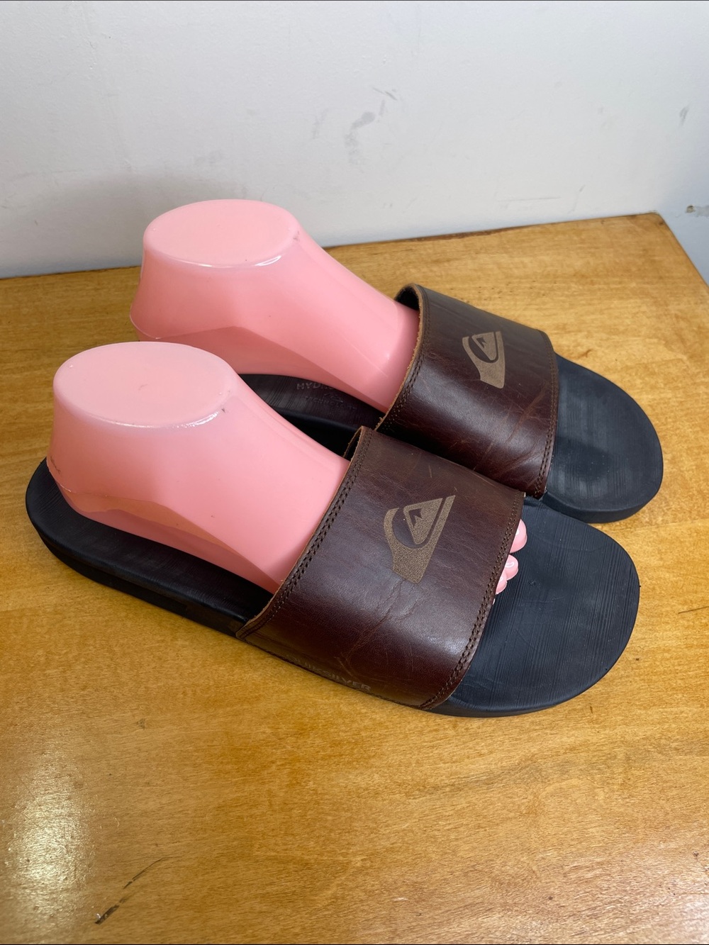 Quiksilver Men's Brown and Black Slide Sandals. Size 10